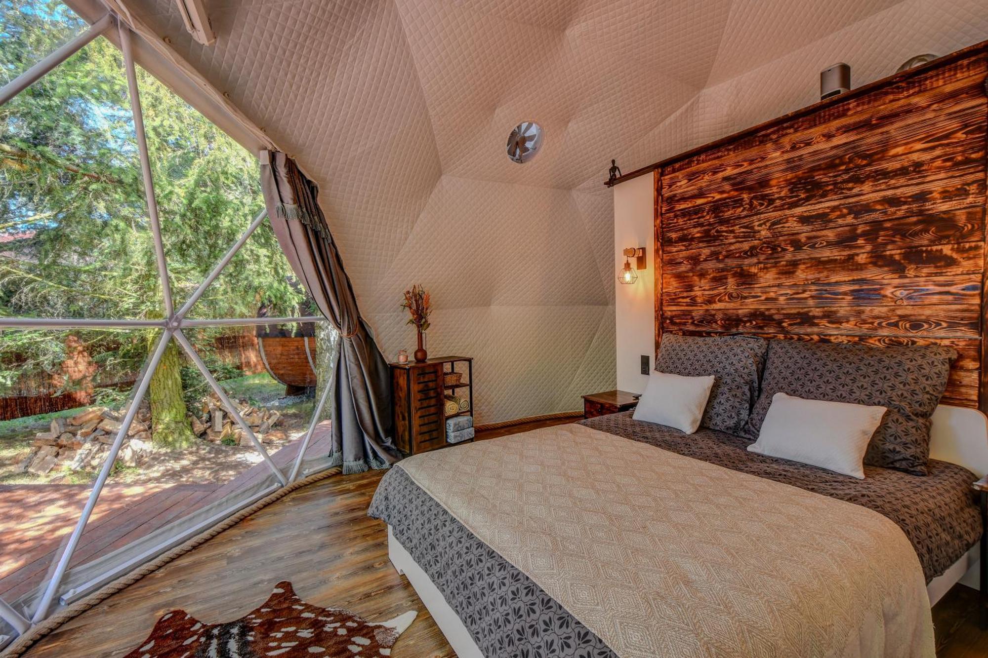 Hotel Tiche Misto Glamping Slapy  Exteriér fotografie
